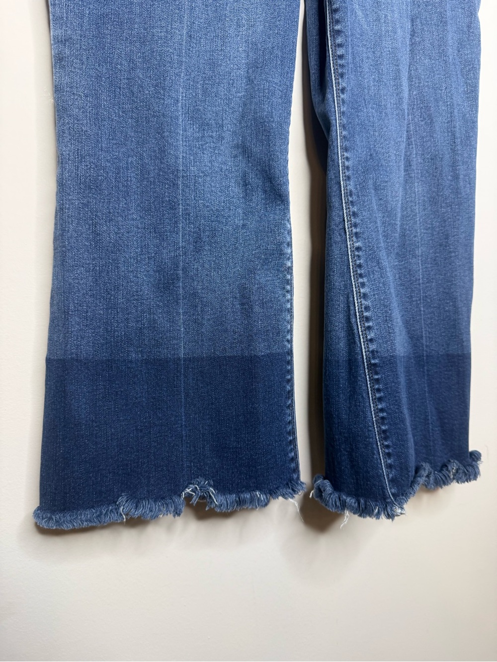 Spanx Women's Two-Tone Blue Crop Flare Jeans - Picture 3 of 7